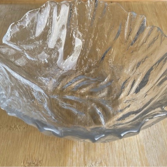 Blenko Clear Glass Leaf Bowls Set - Picture 2 of 2